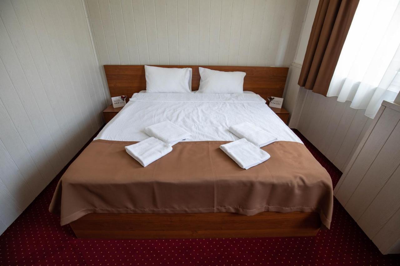 Nepliget Hotel Будапеща Екстериор снимка